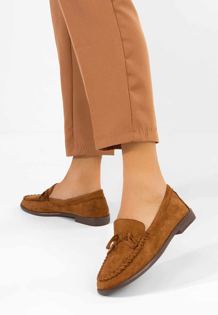 Camelowe loafers damskie Senolia