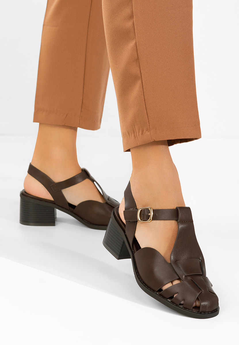 Brązowe sandały na słupku Sennia