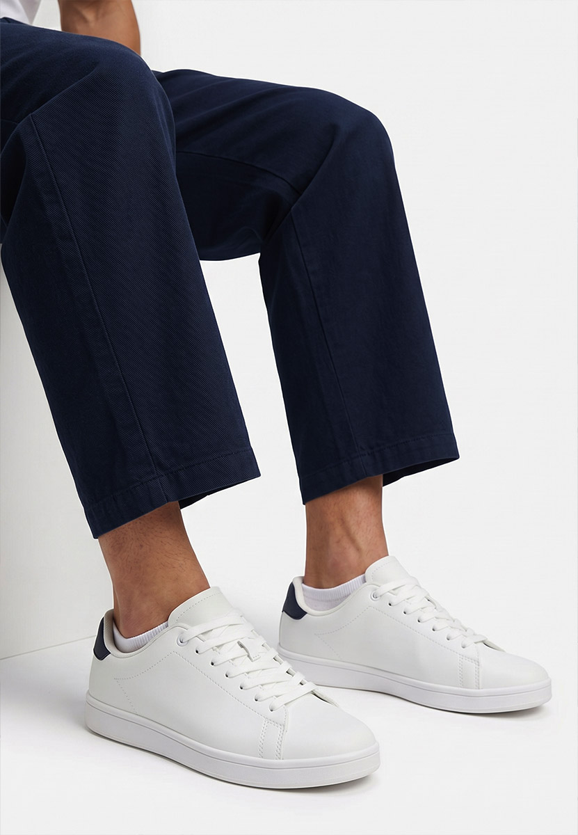 Białe sneakersy męskie Jorah V3