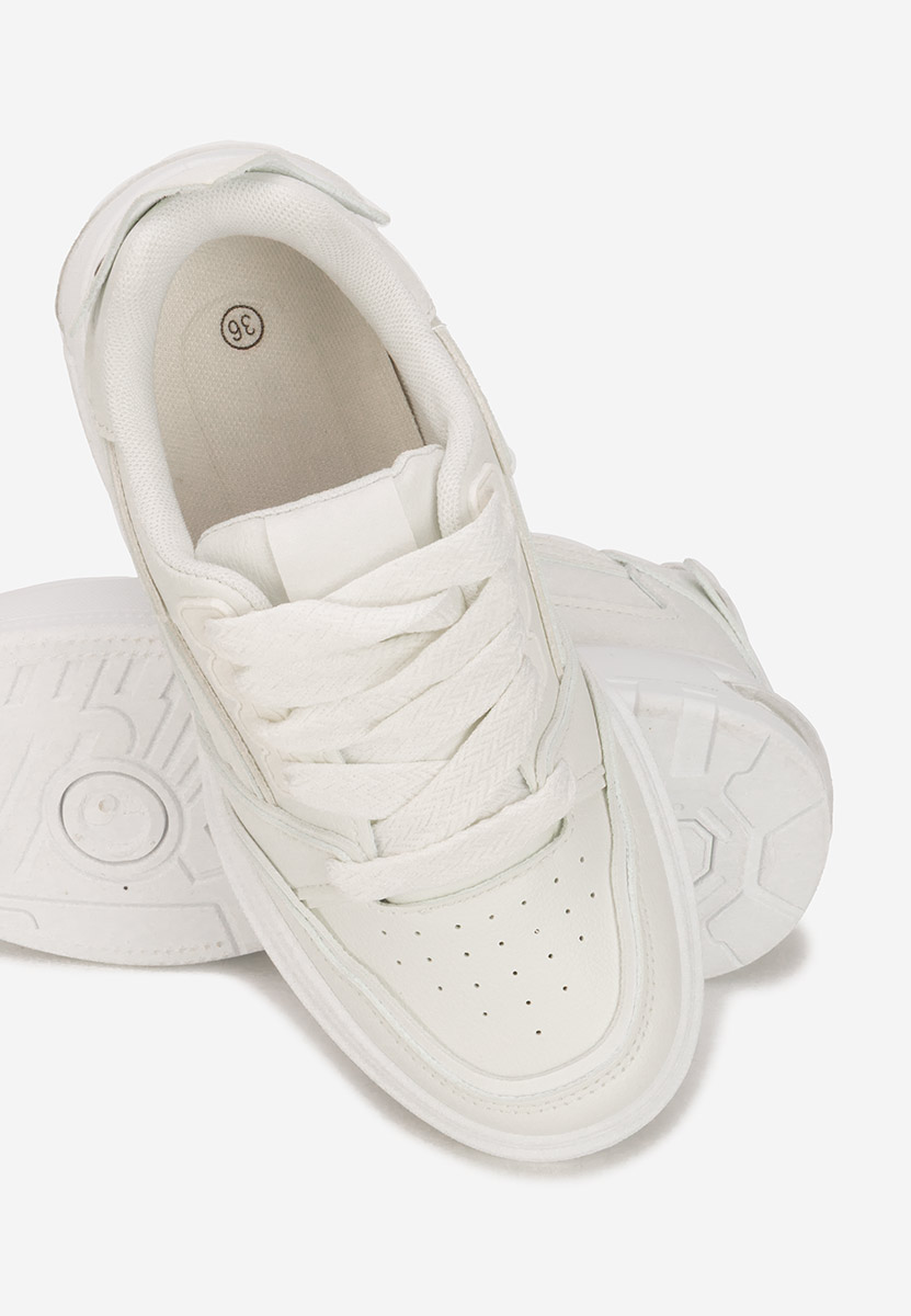 Białe sneakersy na platformie Atanasia
