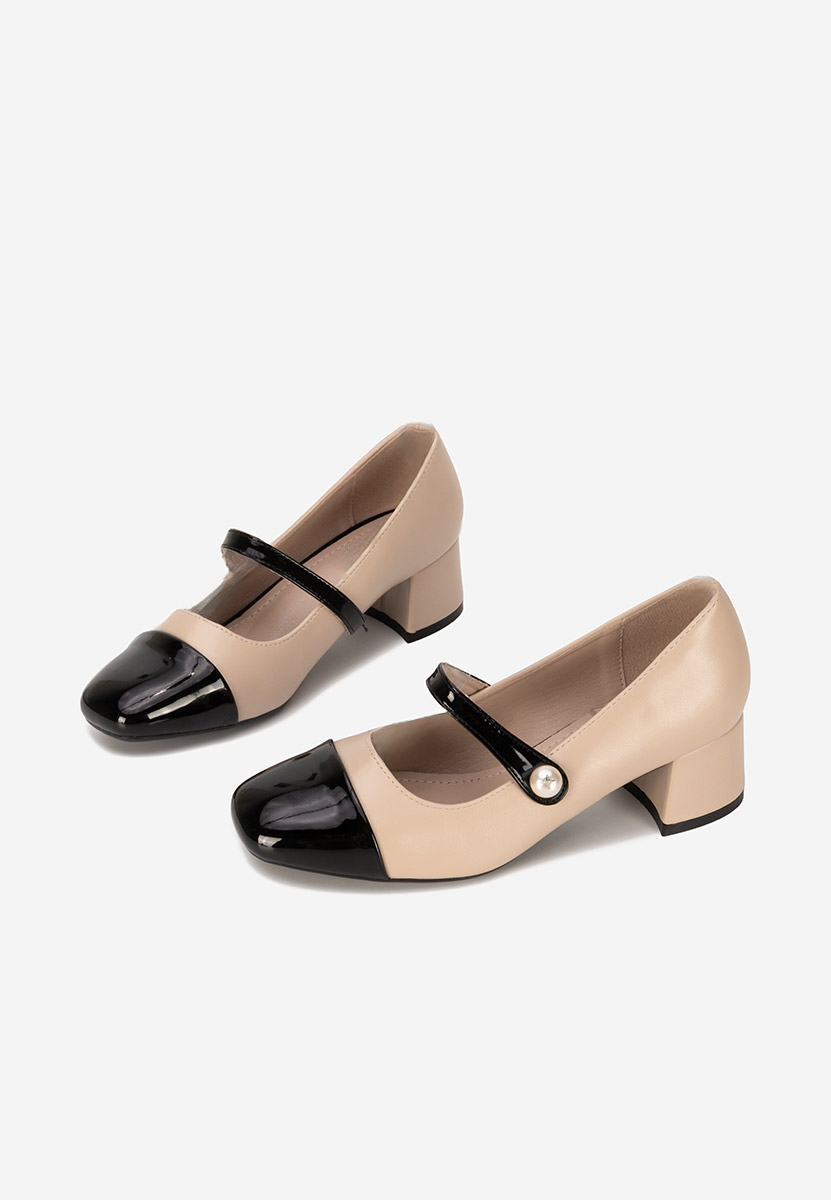 Beżowe czółenka na słupku Blety