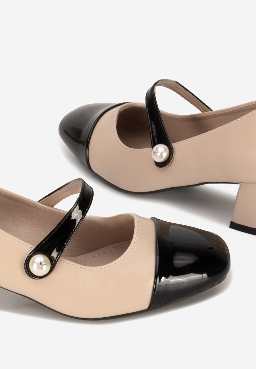 Beżowe czółenka na słupku Blety