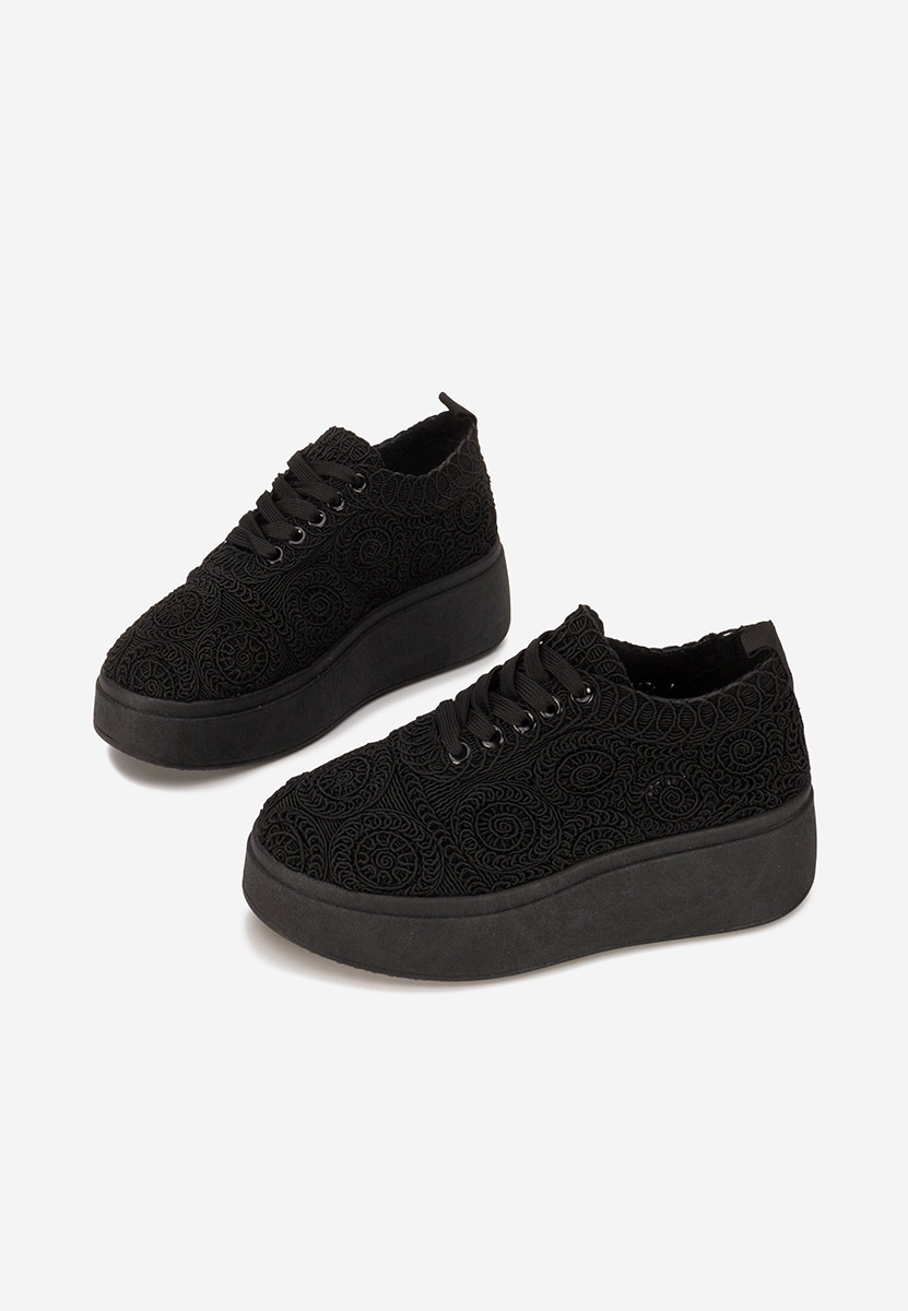 Czarne sneakersy na platformie Anneira