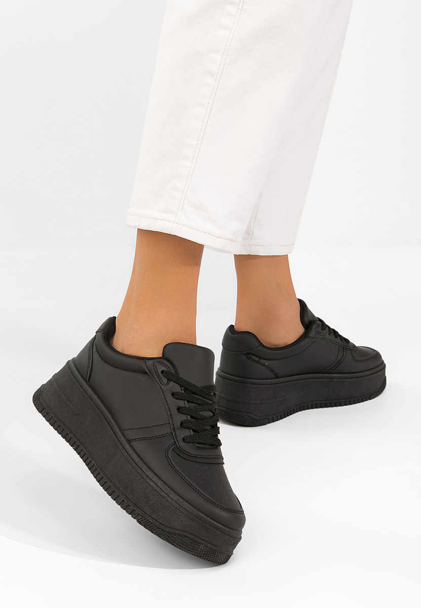 Czarne sneakersy na platformie Seminia