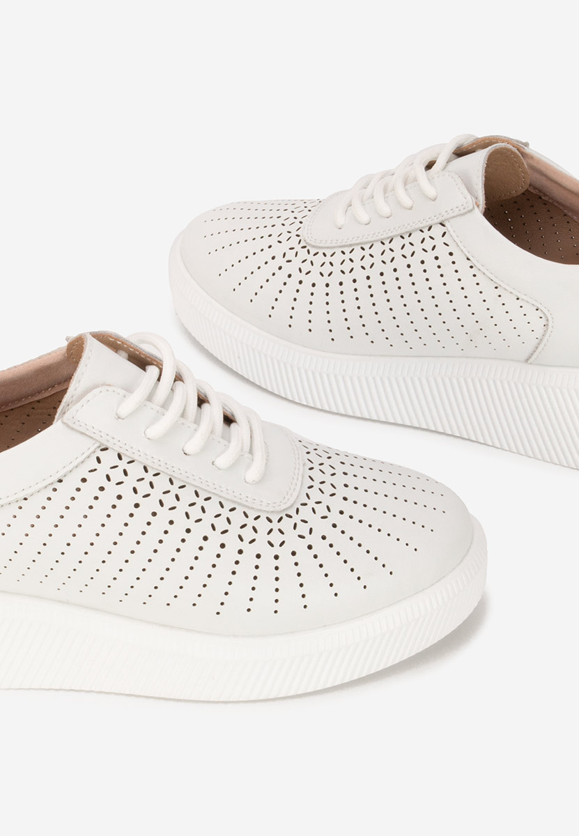 Białe sneakersy damskie Oleiana
