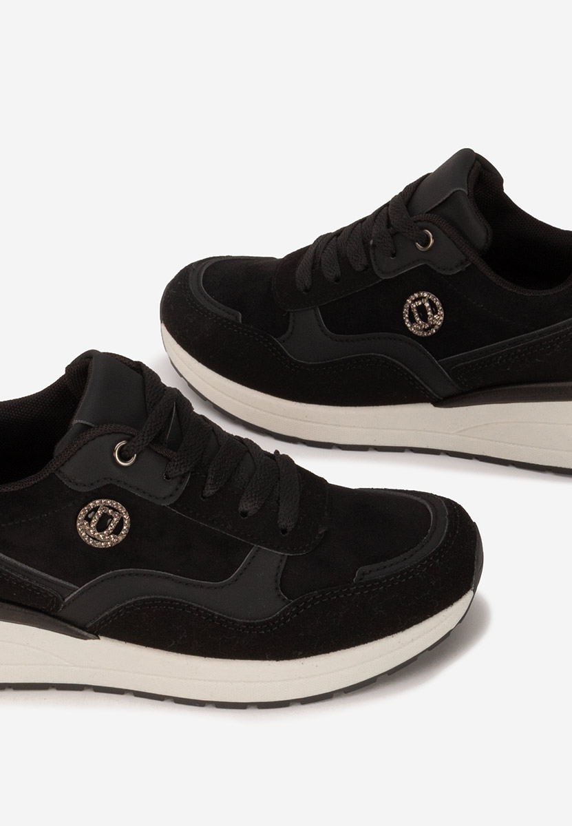 Czarne sneakersy na koturnie Sindya