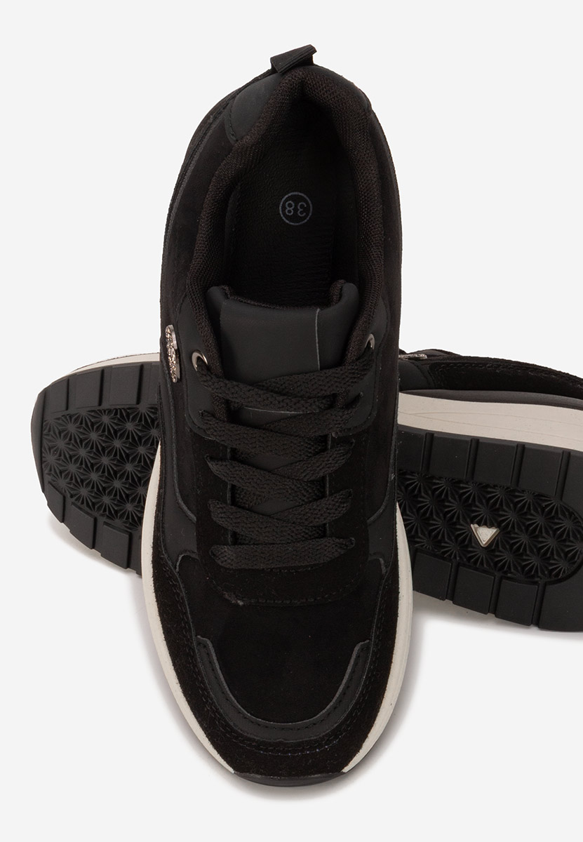 Czarne sneakersy na koturnie Sindya
