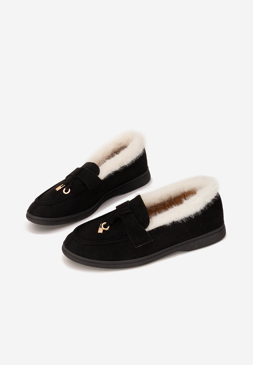 Czarne loafers damskie Semilla