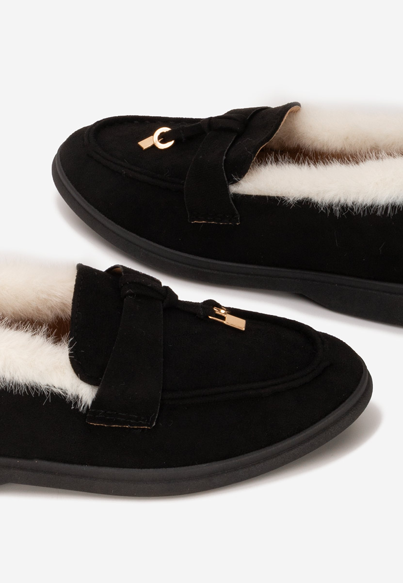 Czarne loafers damskie Semilla
