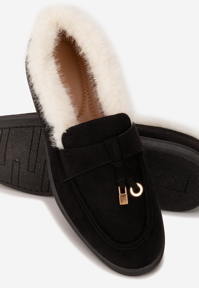 Czarne loafers damskie Semilla