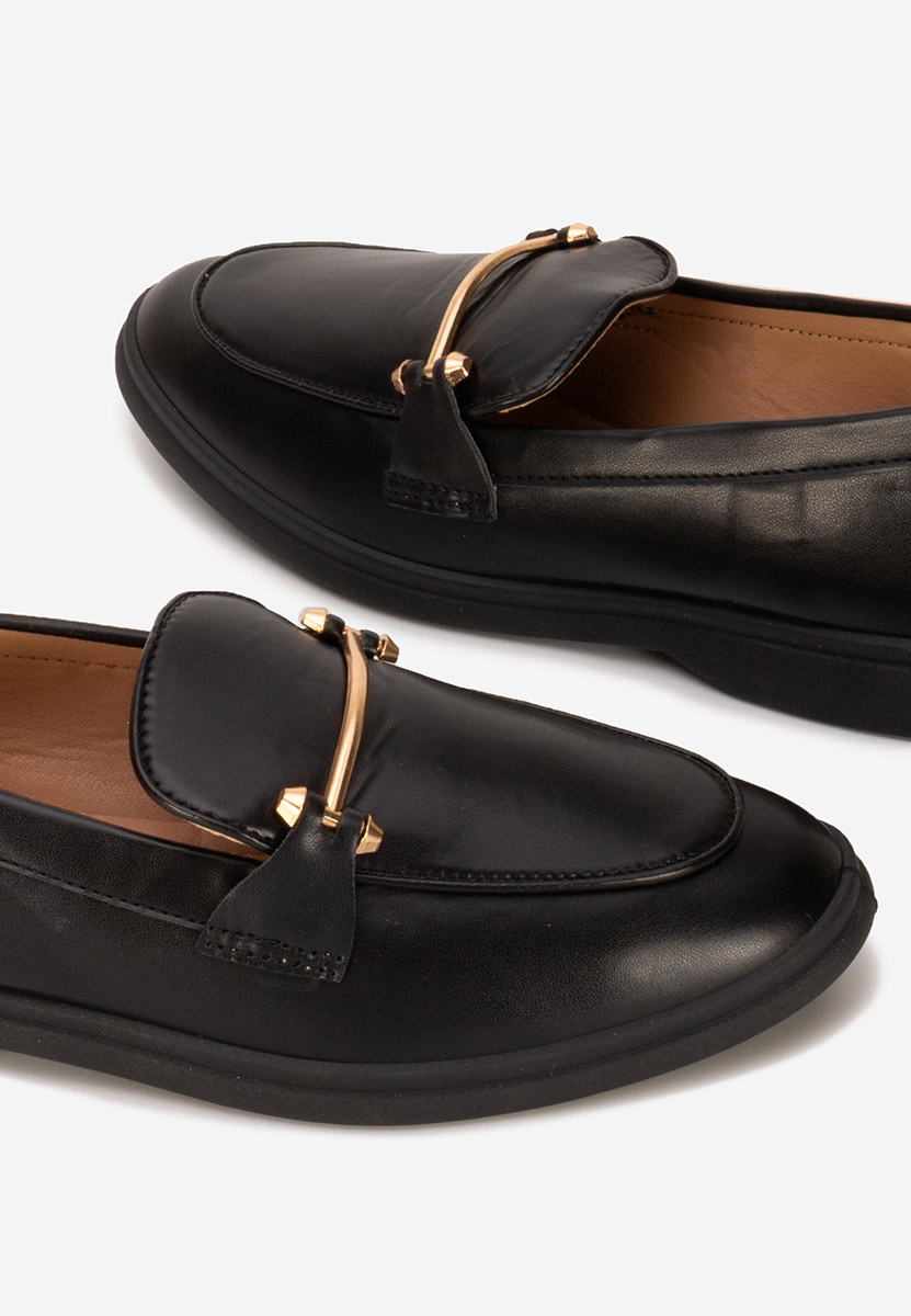 Czarne loafers damskie Sevalia