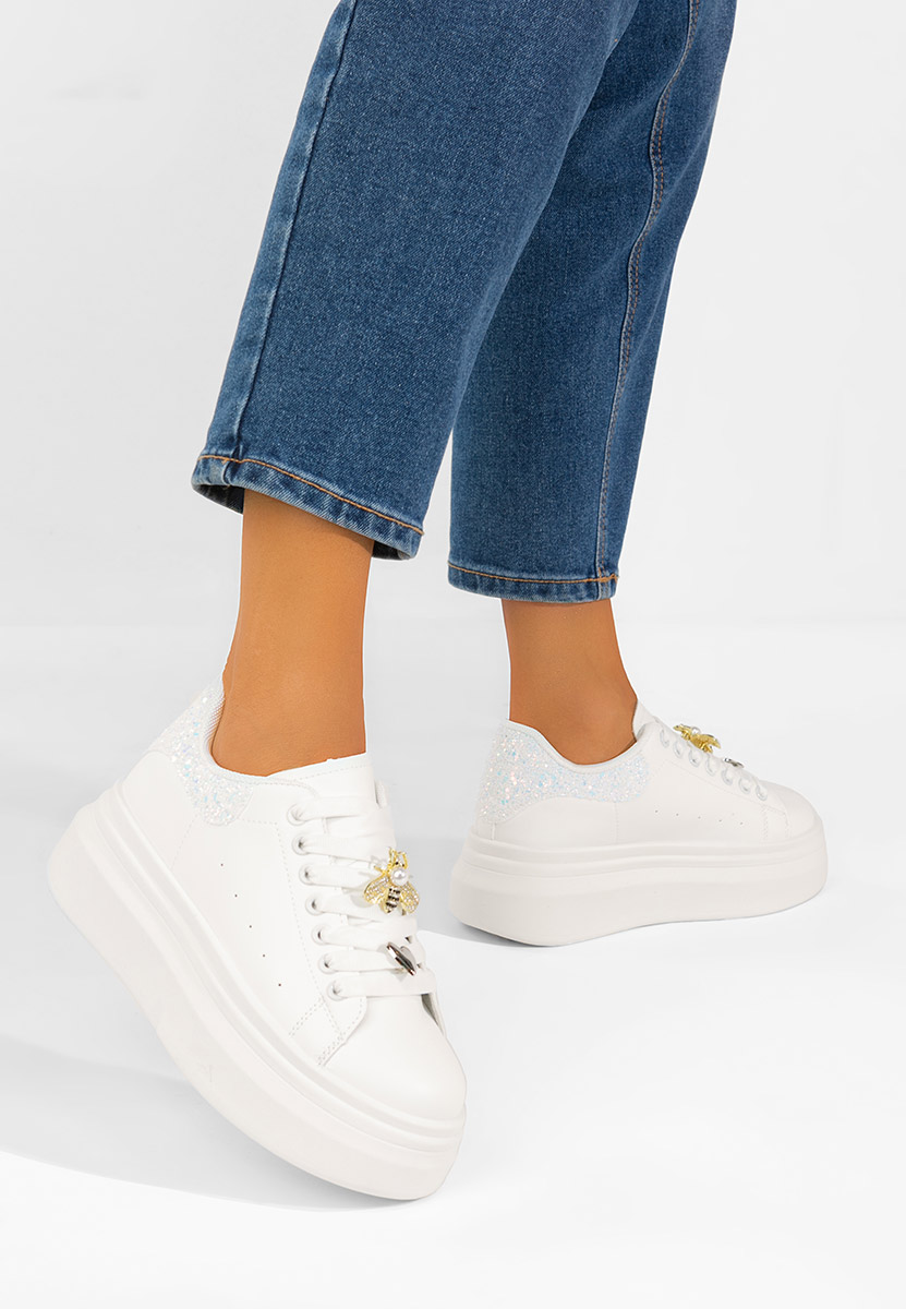 Białe sneakersy na platformie Medelia