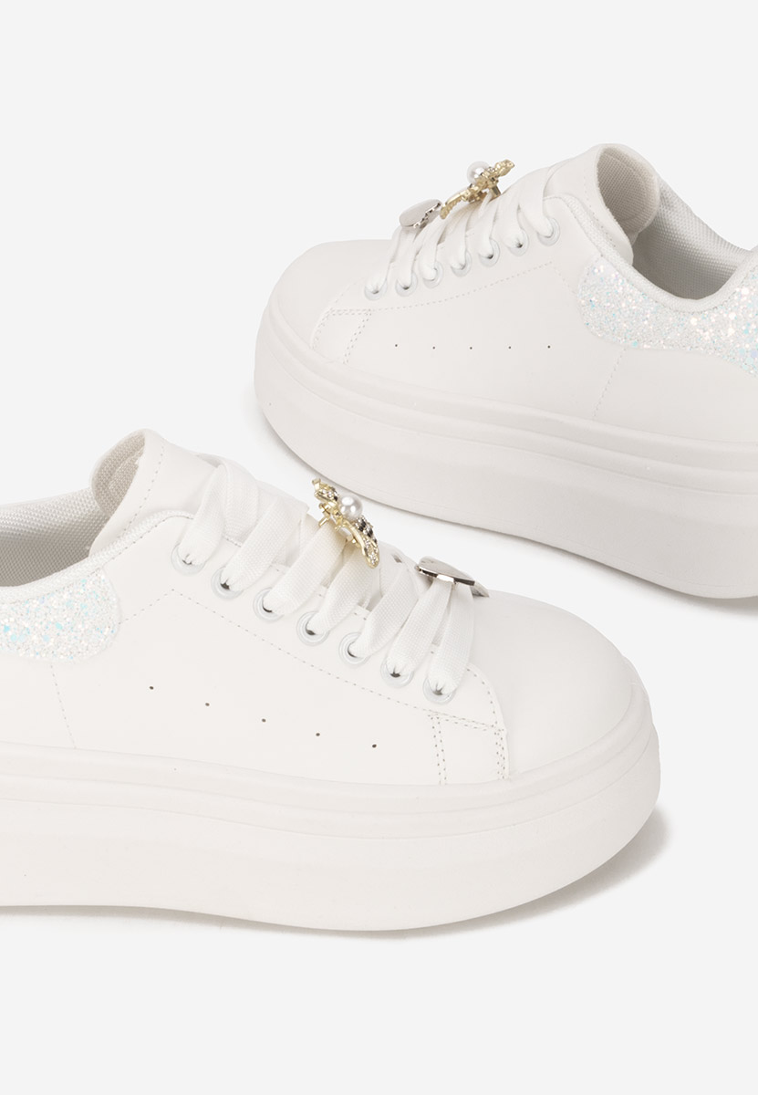 Białe sneakersy na platformie Medelia
