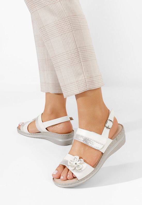 Białe sandały na koturnie Perira, Rozmiary: 39 - zapatos